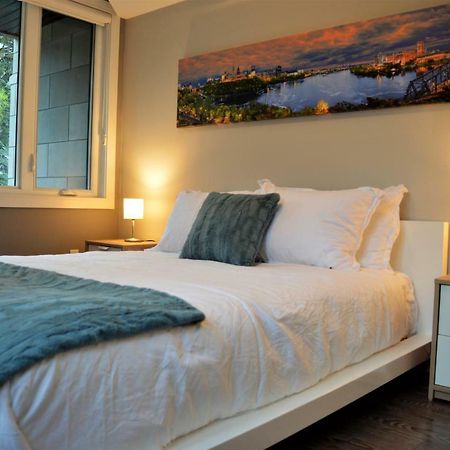 Simply Luxury Stays Ottawa Bagian luar foto