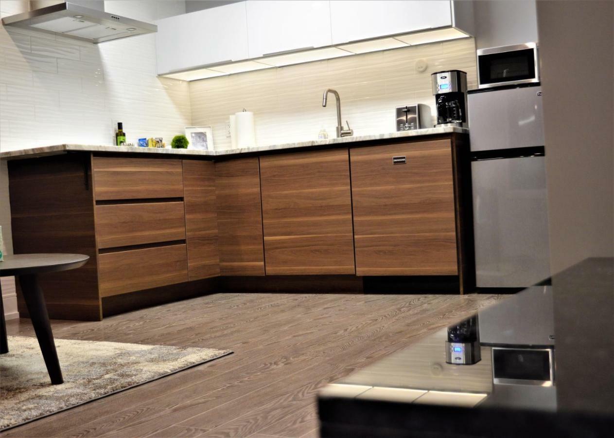Simply Luxury Stays Ottawa Bagian luar foto
