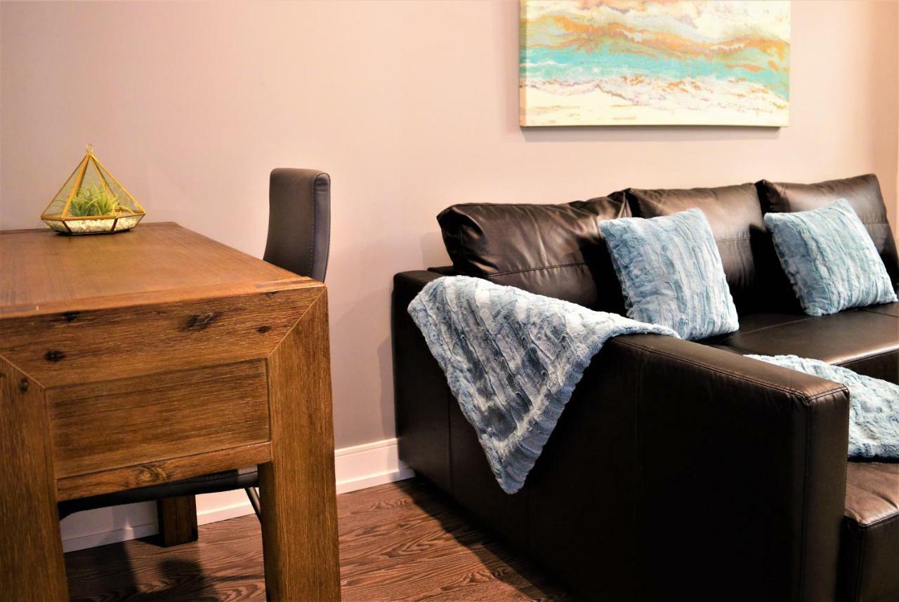 Simply Luxury Stays Ottawa Bagian luar foto