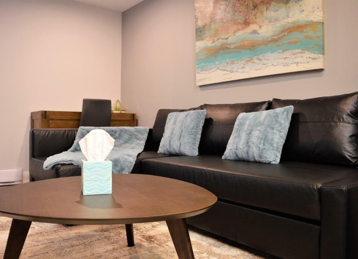 Simply Luxury Stays Ottawa Bagian luar foto